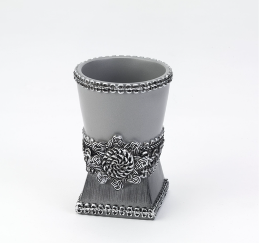 TUMBLER BRAIDED MEDALLIN