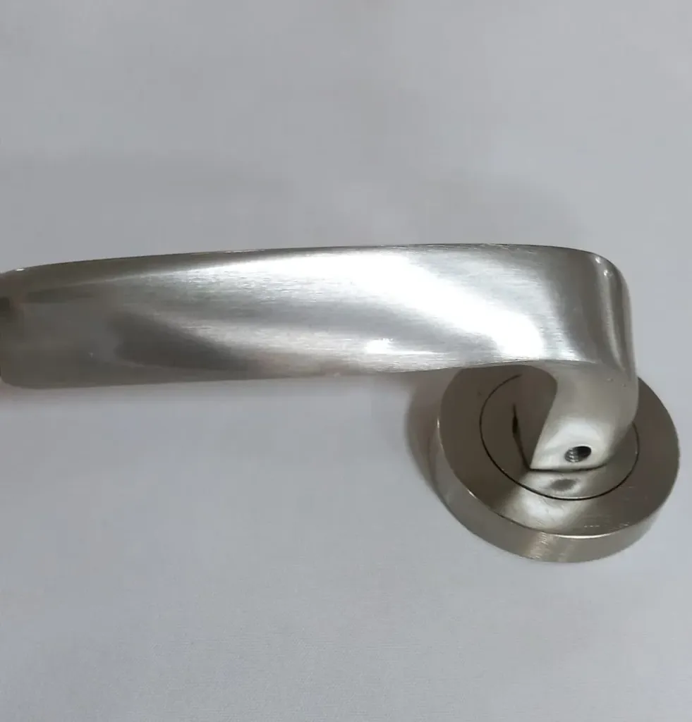 AL27 VADI SATINE ROS CYL DOOR HANDLE