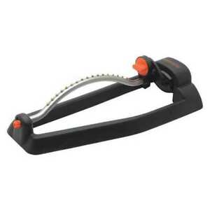 Black & Decker Deluxe 18 Hole Oscillating Sprinkler.