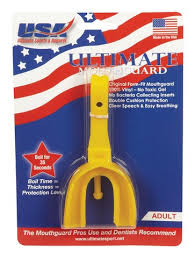 MOUTH GUARD & STRAP GOLD